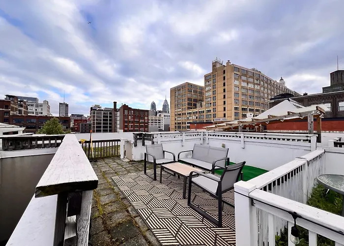 Elegant Urban Retreat In The Heart Of Center City
