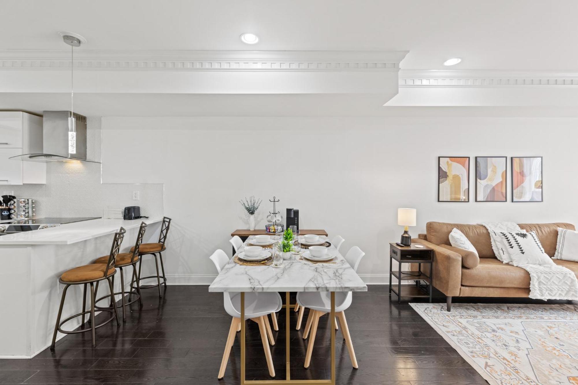 Elegant Urban Retreat In The Heart Of Center *