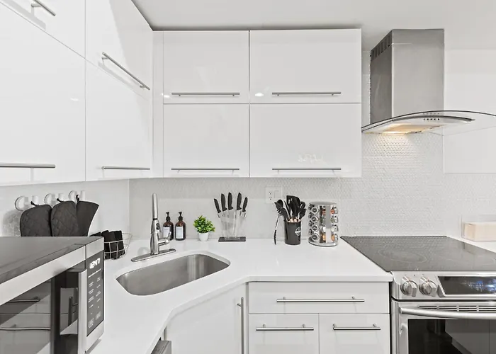 Elegant Urban Retreat In The Heart Of Center City